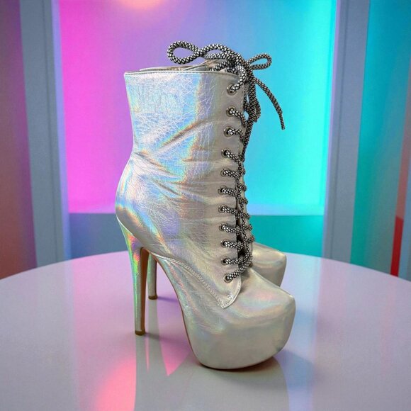 IRIDESCENT Silver Metallic Platform Heels Boots Size US 6 - Picture 1 of 12